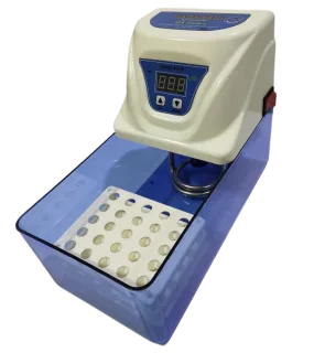 Laboratory Water Bath with digital temperature control for heating and incubating samples